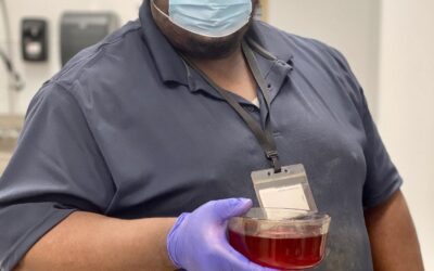 Get to know the #LEVIATeam better! Meet Jordani Joseph, our Director of Cannabis Operations. Jordani brings over 10 years of cultivation and processing knowledge to the table here at LEVIA. Jordani’s passion for cannabis earned him a slot to speak on a panel during Boston Cannabis Week. Fun fact, Jordani loves singing along to Rihanna almost as much as he hates pickles. When not at work, Jordani has been known to elevate his mind while enjoying life. *Jordani is pictured wearing BooBerry Kief by Nature’s Remedy #leviabrands