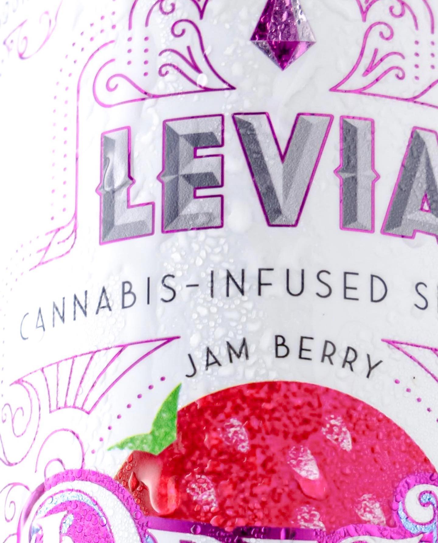 Mellow out with the sweetness of fresh jam berry.
: @craigcapellophotography