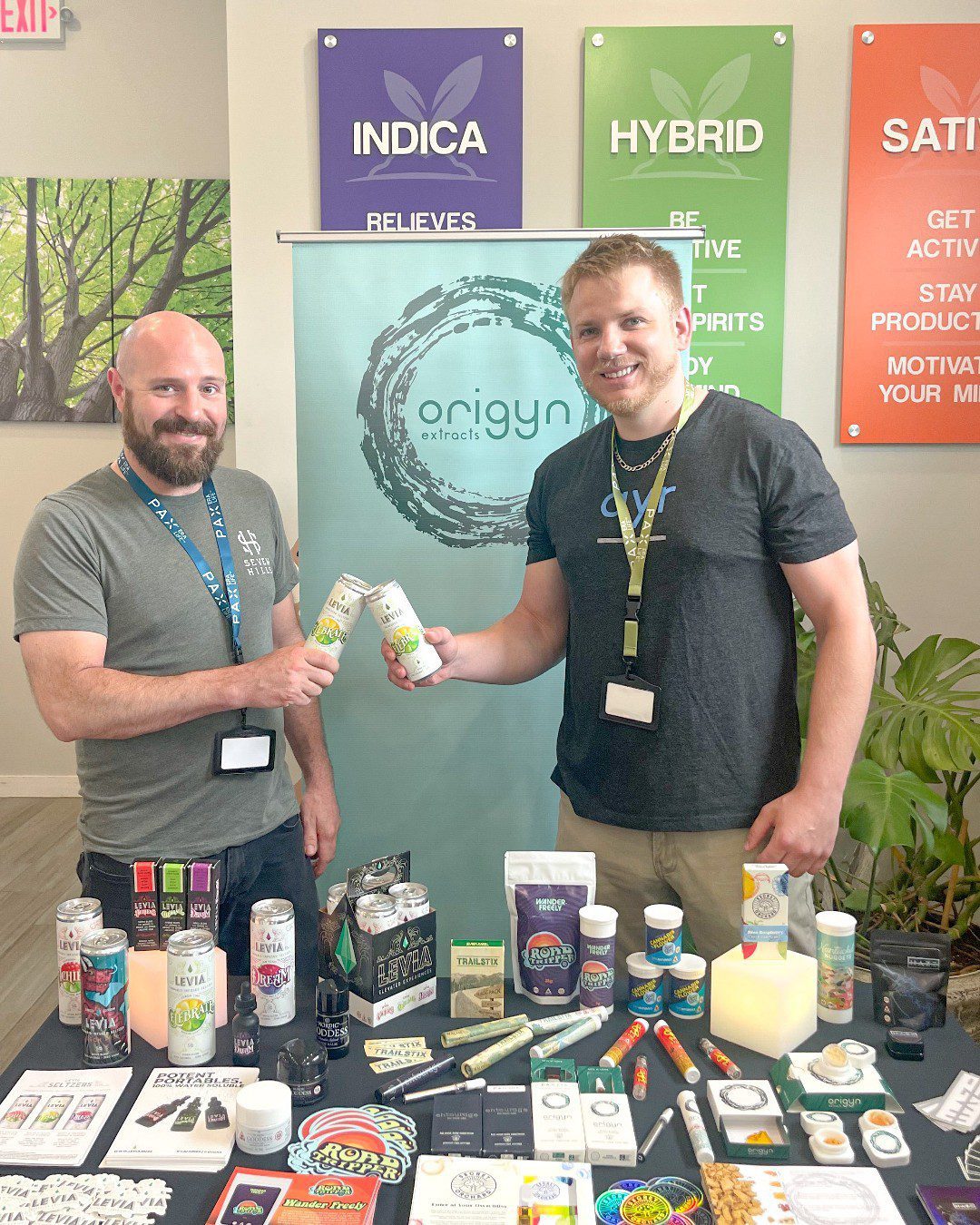 Our team will be onsite at these dispensaries this week! Come say 'hi' and learn more about our products.️ Thursday, June 16
@mypureoasis 12-2pm️ Friday, June 17
@hibridco 11am-1:30pm
@uptopmass (Framingham) 11am-1:30pm
@patriotcaremass (Greenfield) 3:30-6pm
@saltyfarmers 3-6pm️ Saturday, June 18
@sunnyside.dispensary (Worcester ) 11am-1:30pm
@campfire_cannabis (West Boylston) 3:30-6pm
@lazyriverproducts_mass River Fest