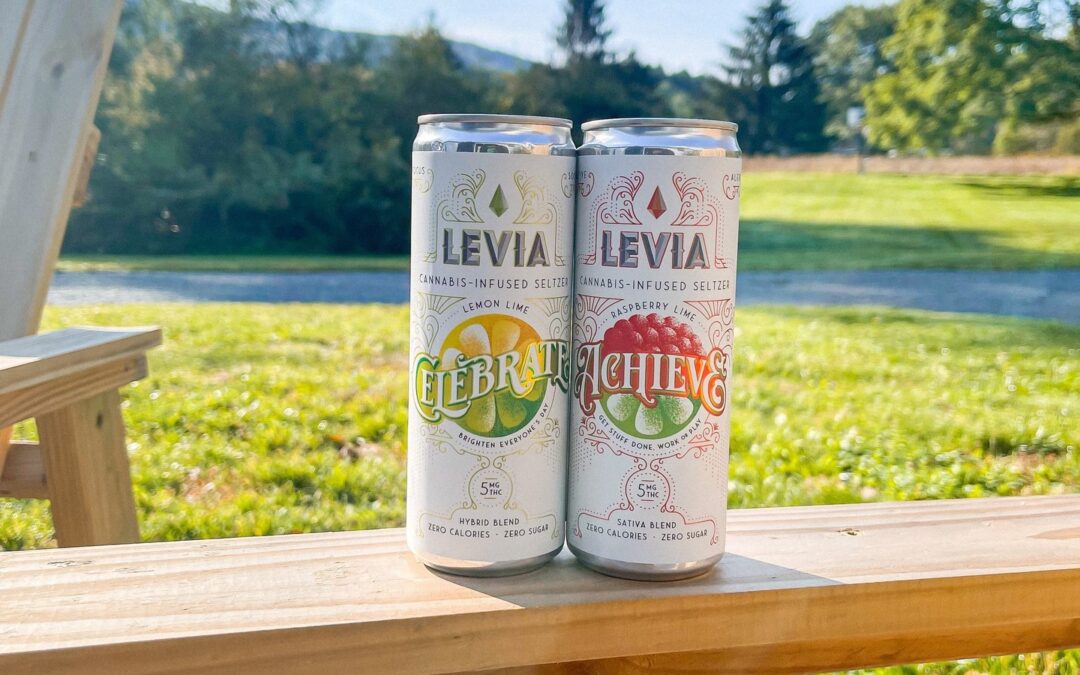 the perfect pairing to enjoy fall in New England  #leviabrands