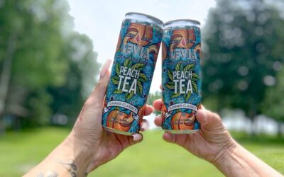 More friends, more fun  : @_thestonerbabe_420 #leviabrands