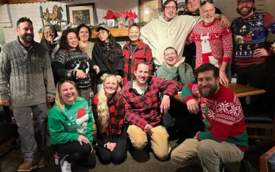 The real holiday miracle is that we were all in one place🤣 Forever grateful to the team that brings the dream to real life every*single*day! Merry Christmas from our family to yours!️ #leviabrands #spreadthelevia #dreamwithus